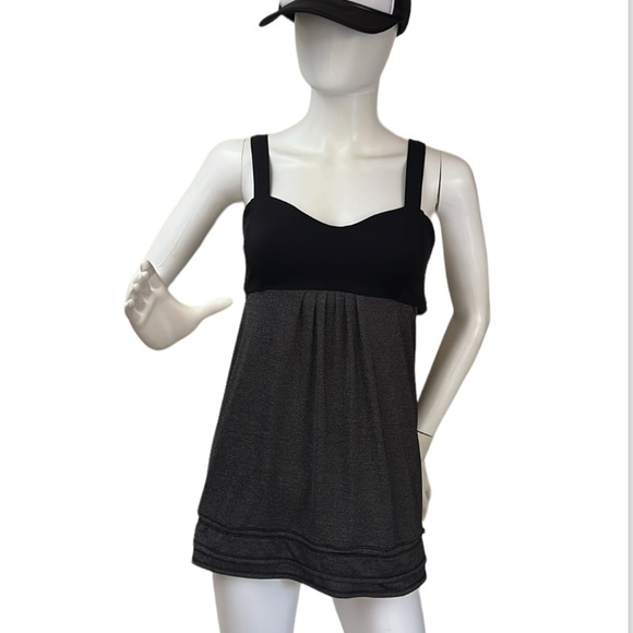 Lululemon Run: Back on Track Tank / Size 8 - Picture 11 of 16